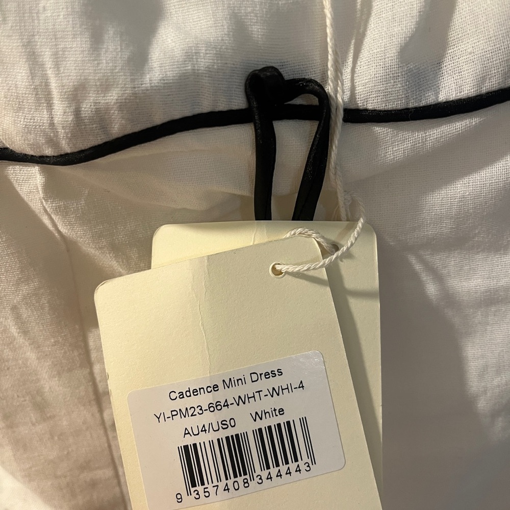 Peppermayo NWT White Mini Dress with Black Bow Trim SIZE 0 - Picture 6 of 7
